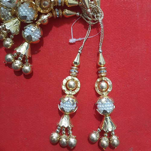 Golden Hanging Latkan