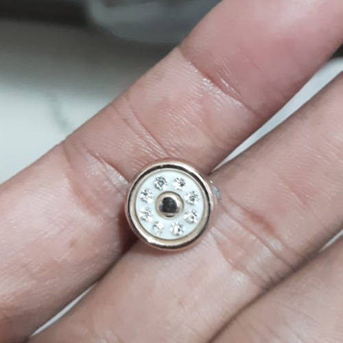 Round Fancy Button
