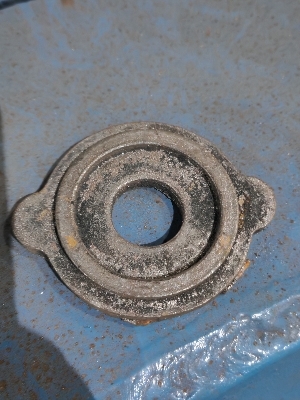 Bearing cap for industrial engine use