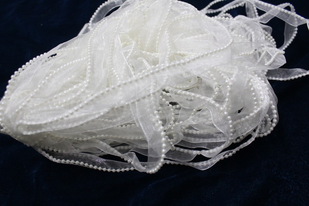 Moti Border Lace - Color: Wiht
