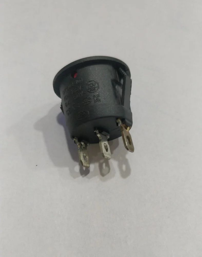 RS 13 RED LIGHT 3 PIN ON-OFF
