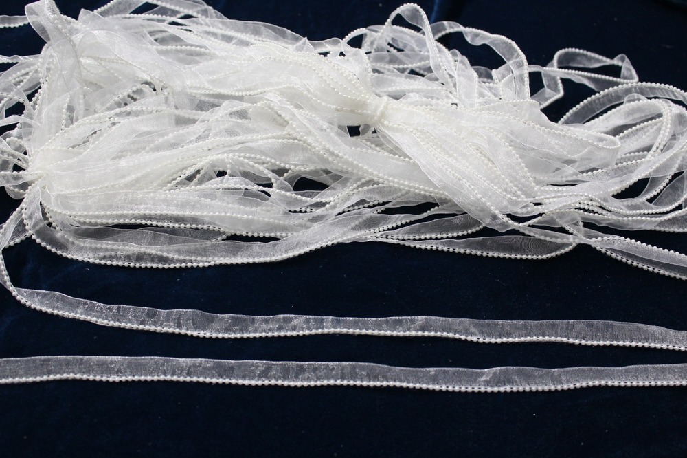 beautiful moti lace