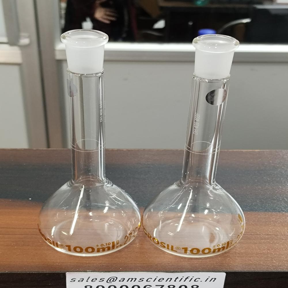 Volumetric Flasks Class A, Narrow Mouth, Clear, With Individual Calibration Certificate - Color: Transparent