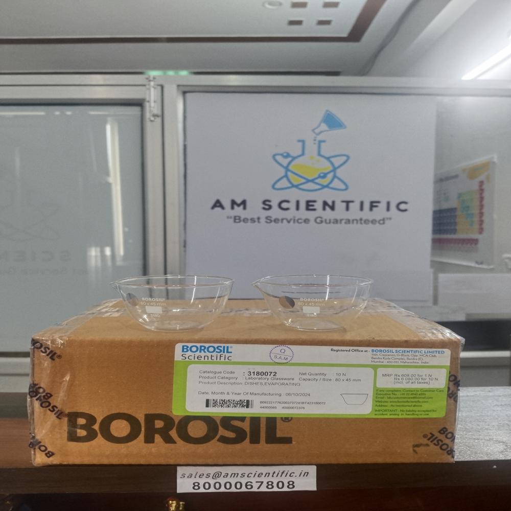 Flat Bottom Evaporating Dishes With Spout - Color: Transparent