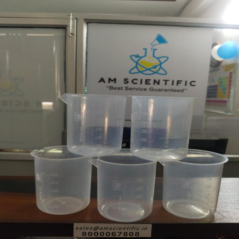 Laboratory Plastic Beakers - Color: White