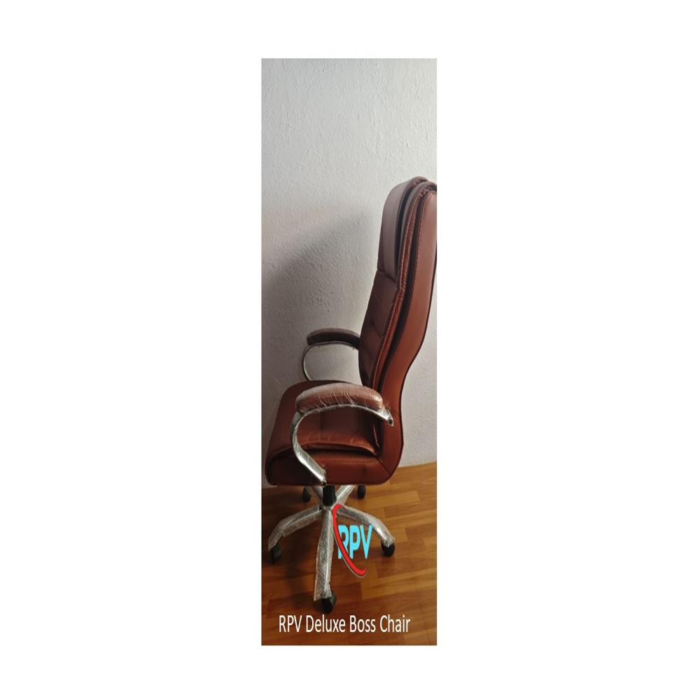 Dulux Boss chair