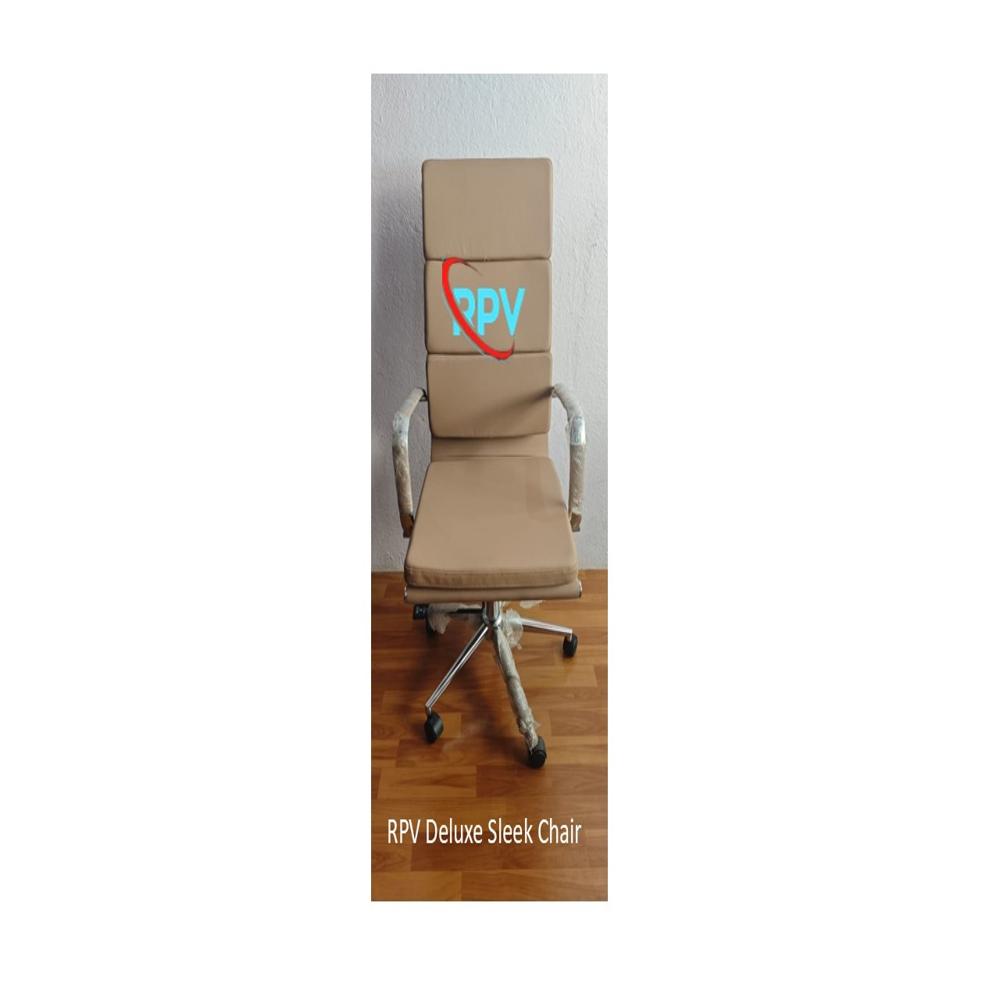 Deluxe Fleek Boss Chair - Color: Black With Chrome Accents