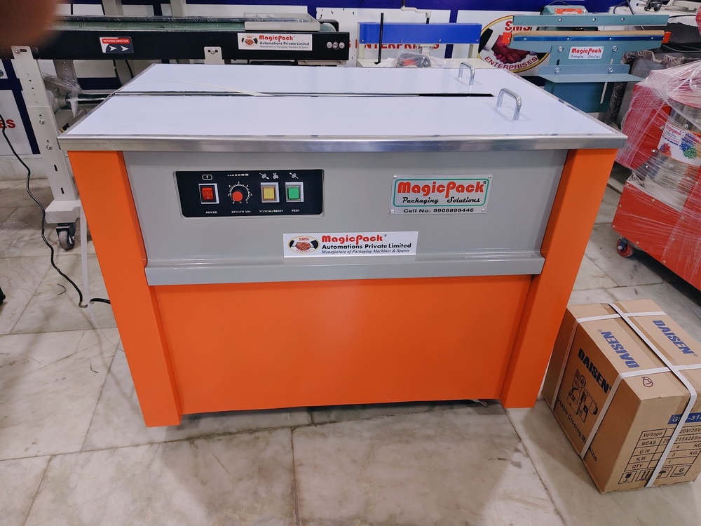 Box Strapping Machine