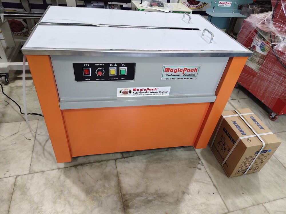 Box Strapping Machine