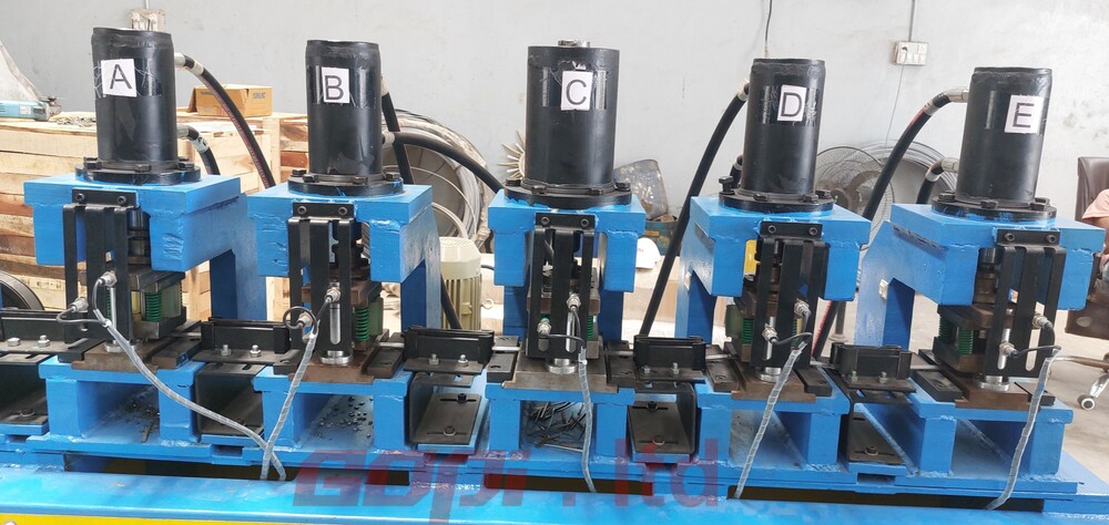 Progressive Punching Machine - Color: Grey