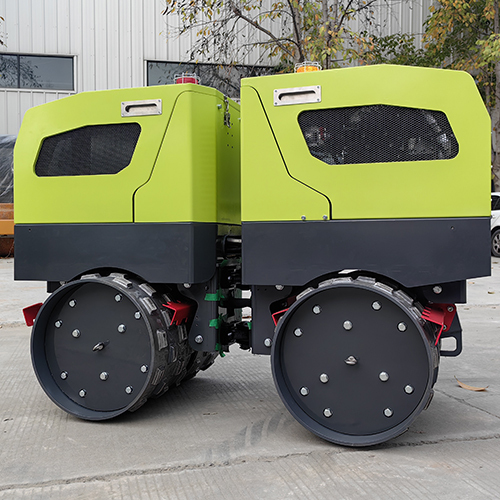 Strc-18 Double Steel Wheel Vibratory Roller - Automatic Grade: Semi-automatic