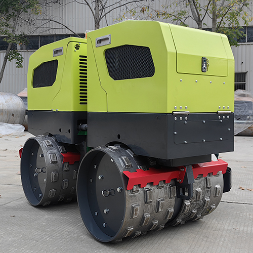 Strc-18 Double Steel Wheel Vibratory Roller - Automatic Grade: Semi-automatic
