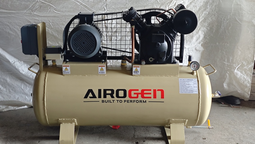 Single Stage Reciprocating Compressor - Material: Mild Steel