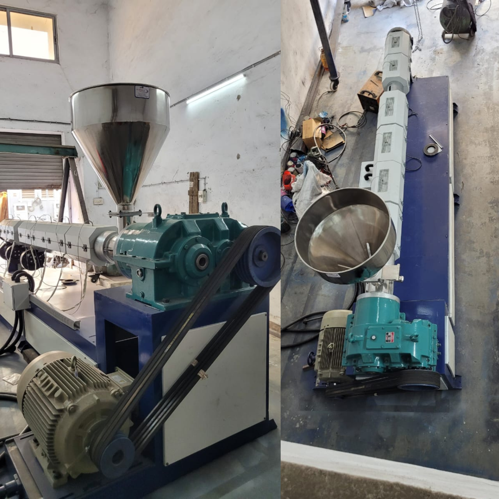 Automatic Plastic Recycling Machine - Capacity: 150 Kg/hr