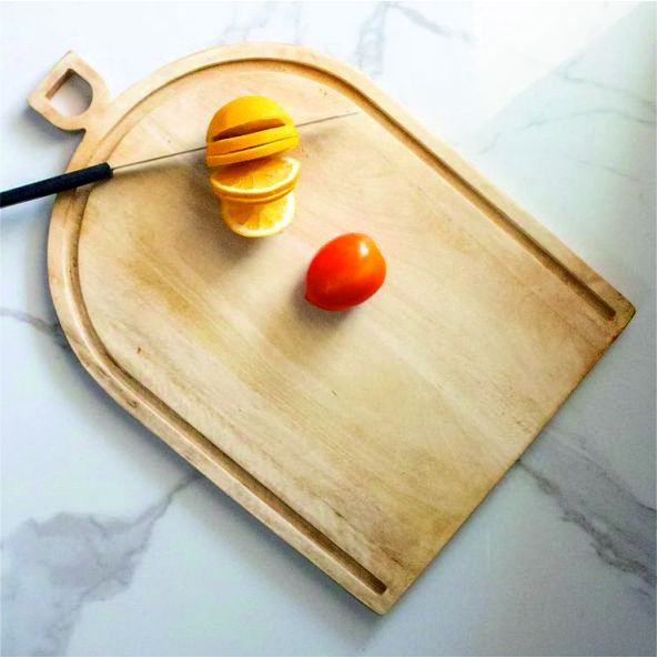WOODEN CHOPPING BOARD