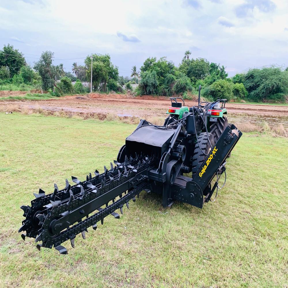 Water Pipeline Trench Digging Machine With Conveyor - Gaja 200xc