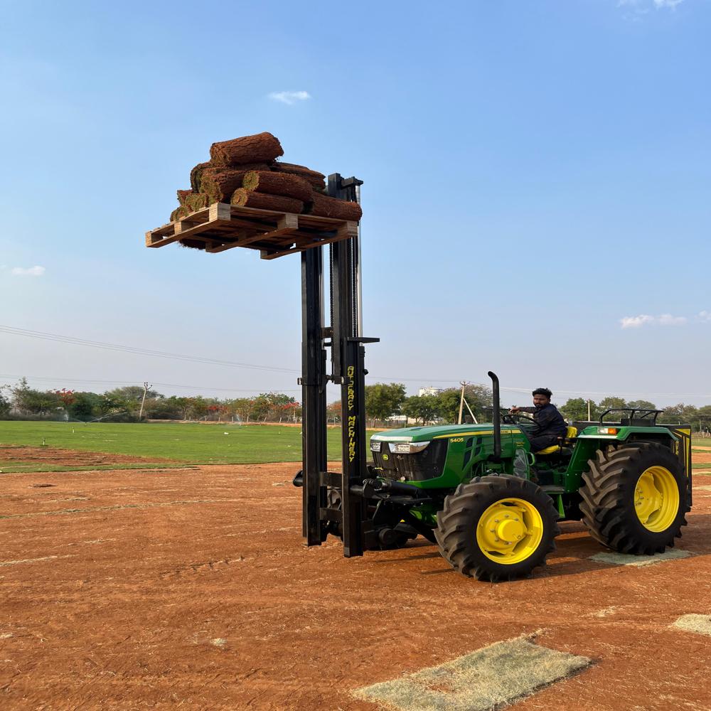 Tractor Forklift - 3T