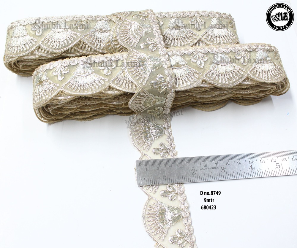 fancy embroidery golden lace