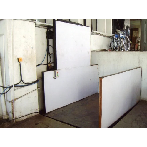 Commercial Wheelchair Lift - Capacity: 2 Ton