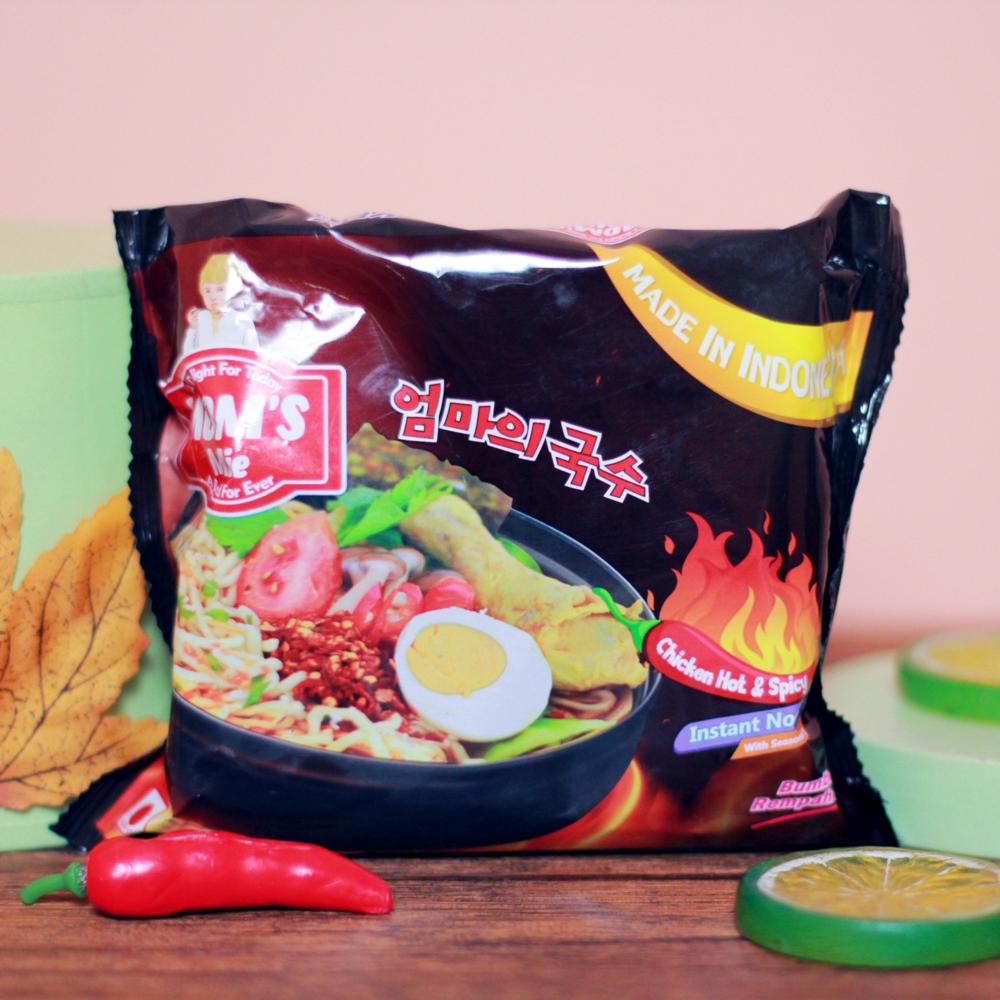 Mom's Mie Chicken Hot & Spicy Instant Noodle Metalize at 105.00