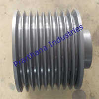 Round Shaped Transmission Pulleys - Cast Iron Ci Grade 25, Standard Size, Silver Color, V Groove Design | Industrial Application