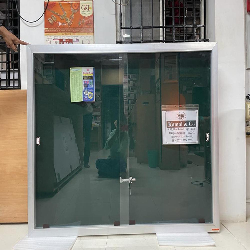 Pinboard With Enclosure
