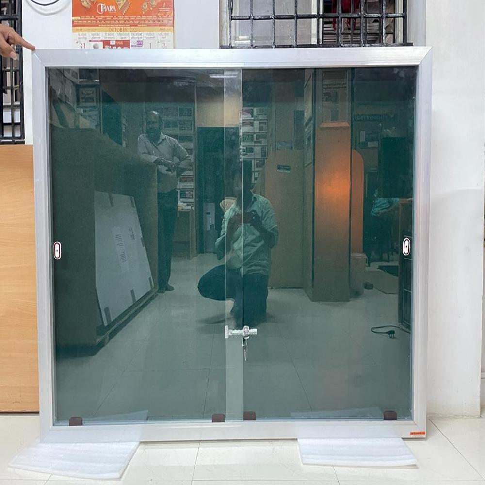 Pinboard With Enclosure - Application: Industry/institution