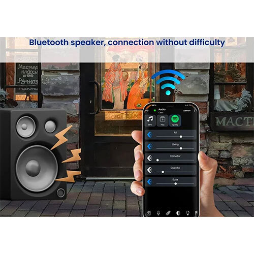 Eye-Catching Holographic Display 42cm