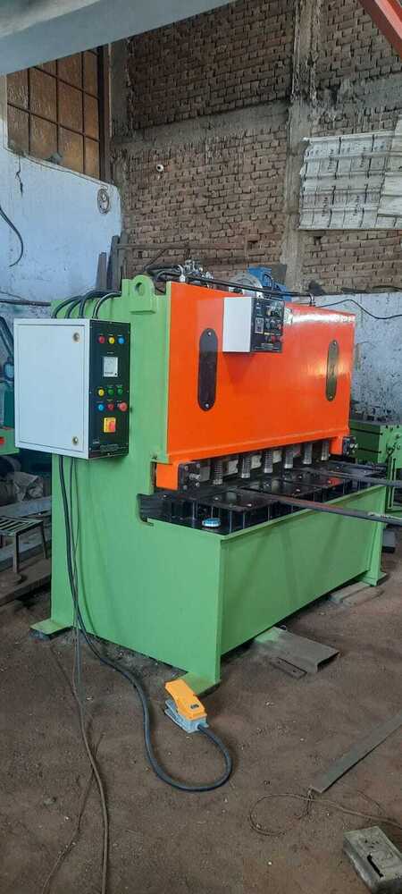 Hydraulic Angle Shearing Machine - Body Material: Steel