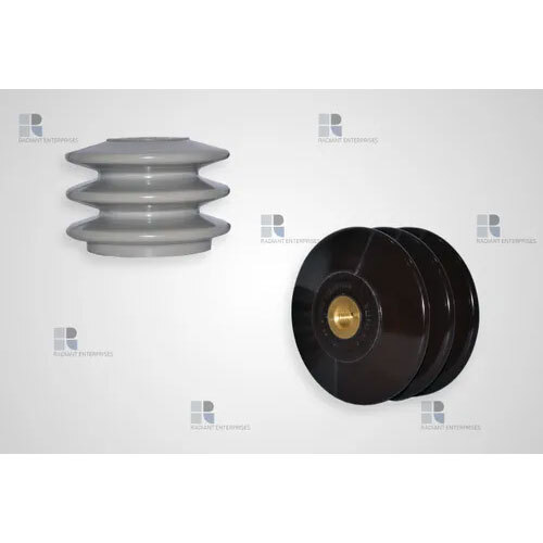 Light Railway Insulator - Color: White And Black