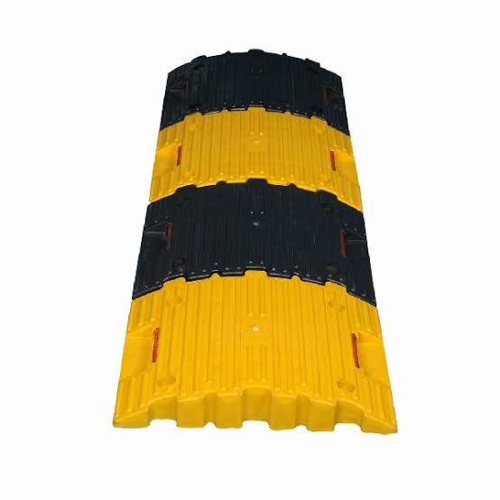Plastic Speed Limiting Speed Bumps - Color: Black & Yellow