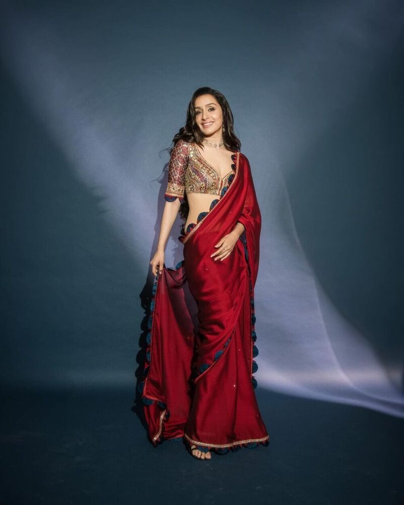 Heavy Saree - Bust Size: 44 Inch (In)