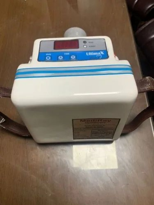Mediray 10Ma Hand Held X Ray Machine - Color: White