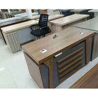 Wooden Office Tables - Color: Brown
