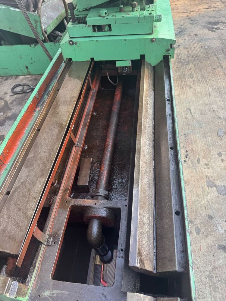 Cylindrical Grinder