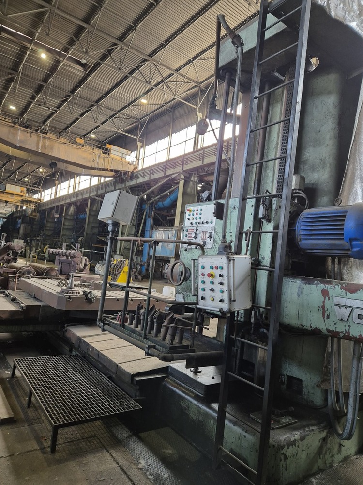 Table Type Boring Machine