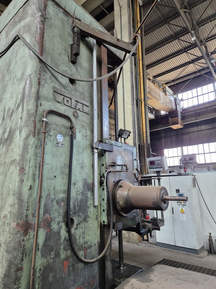 Table Type Boring Machine