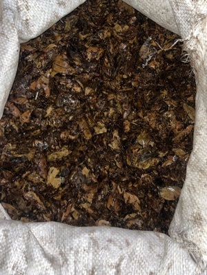 डी-ऑइलेड काजू नट शेल केक (DOC)