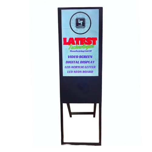 डिजिटल स्टैंडी विज्ञापन प्रदर्शन -