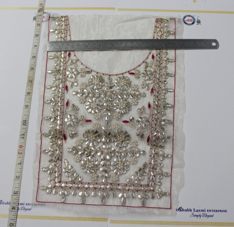 Gota Neck Patch - Color: Red Green And Maroon