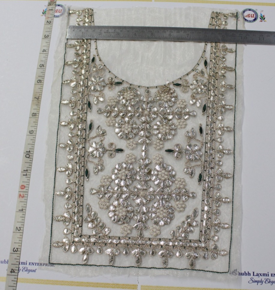 Gota Neck Patch - Color: Red Green And Maroon