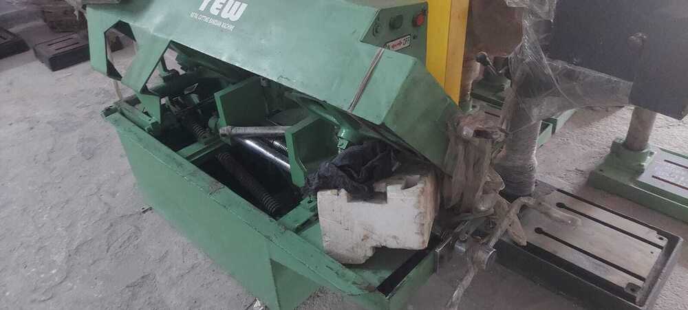 Automatic Band Saw Machine