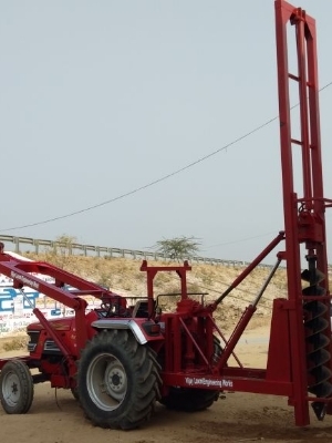 Pole Erection Machine - Automatic Grade: Semi-Automatic