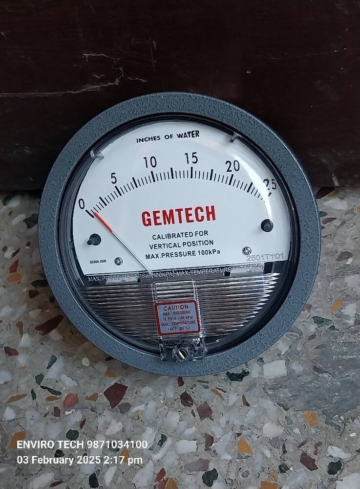 Model G2201 Gemtech Differential Pressure Gauge Range 0-1 Psi - Color: White/black