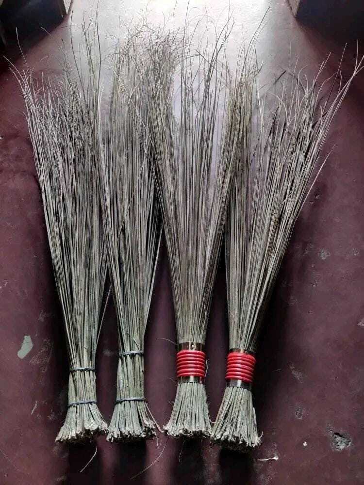 नारियल झाड़ू