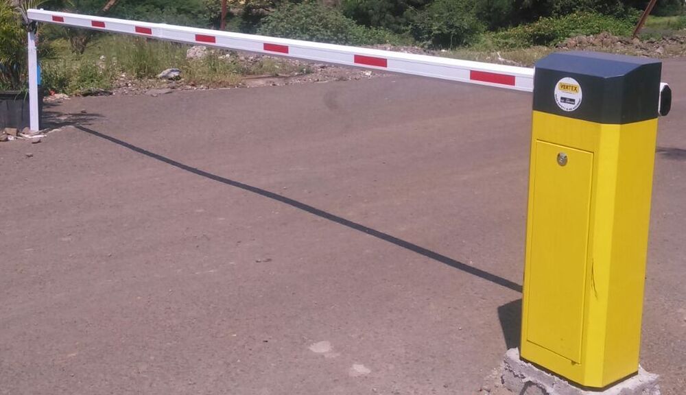 Vertex Electrically Operated Boom Barrier - Color: White