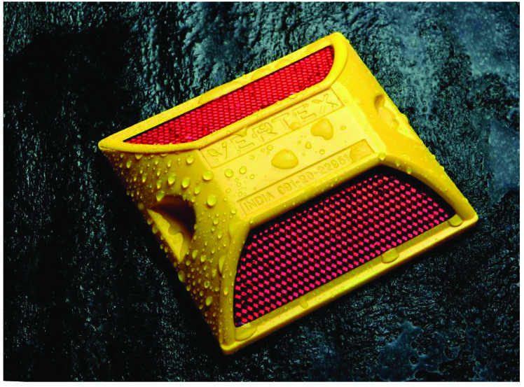 V50 Vertex Road Studs - Plastic 100 X 100 X 20mm | Bright Red, Manual Installation, High Visibility For All Roads, Weighs 75 Grams