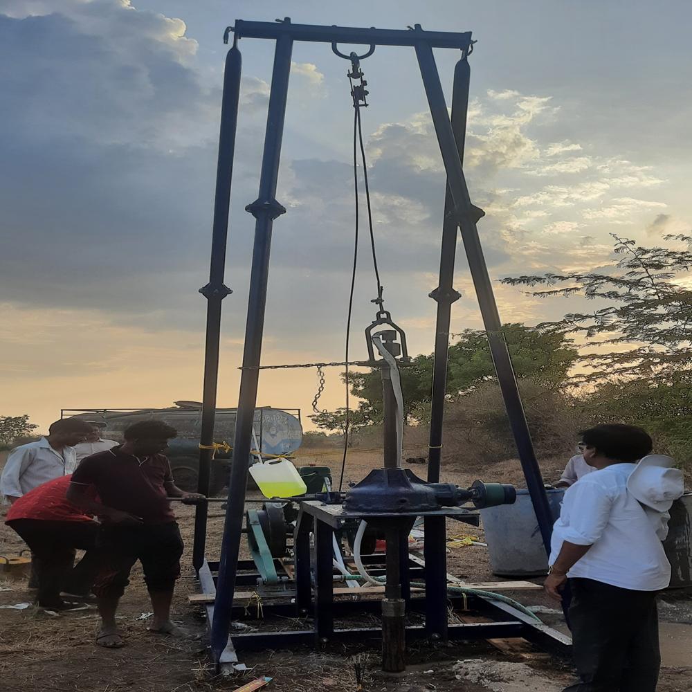 Calyx Rotary Drilling Machine Complete Set - Superior Quality Raw Material, Lightweight Design, Effective Down To 100 Feet | Ideal For Well Drilling