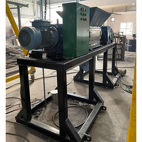 Twin Shaft Shredder - Automatic Grade: Automatic