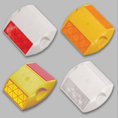 V50 Vertex Plastic Road Studs - Abs Plastic, 100 X 100 X 20 Mm, Yellow | Automatic Function, 10-year Warranty, High Visibility Safety Solution